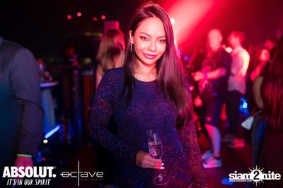  รวมภาพบรรยากาศส่งท้ายปีเก่ากับงาน New Year's Eve Countdown ที่ Octave Rooftop Bar — photo 78