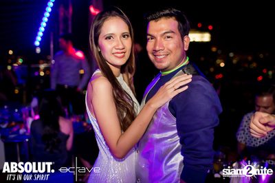  รวมภาพบรรยากาศส่งท้ายปีเก่ากับงาน New Year's Eve Countdown ที่ Octave Rooftop Bar — photo 88