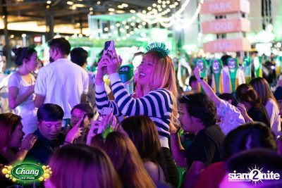 ภาพความสนุกจากงาน Chang Live Park FOOD FUN FRIENDS นำทีมความสนุกโดย Tattoo Colour x Palmy ที่ The Street Ratchada — photo 45