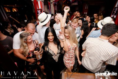 La Casa del Circo New Year's Eve Countdown party! at Havana Social — photo 100