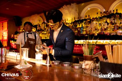Masquerade Party - New Year Eve at Revolucion Cocktail — photo 5