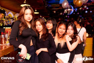 Masquerade Party - New Year Eve at Revolucion Cocktail — photo 27