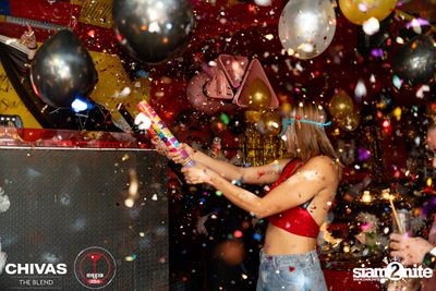 Masquerade Party - New Year Eve at Revolucion Cocktail — photo 33