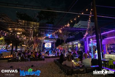 Musketeers at Maldives bar and restaurant — photo 40