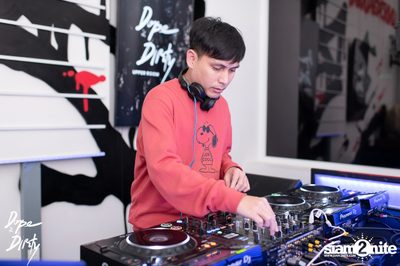 บรรยากาศสนุก ๆ จากงาน BACK TO SCHOOL ที่ร้าน Dope & Dirty — photo 61