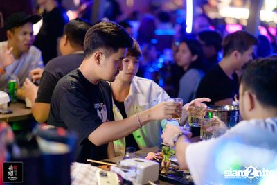 Aof Pongsuk at Hiyaku Izakaya — photo 95