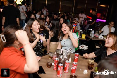Aof Pongsuk at Hiyaku Izakaya — photo 108