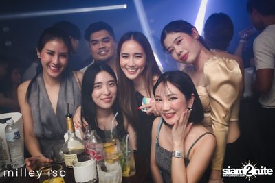 ภาพบรรยากาศคอนเสิร์ต HYBS ที่ร้าน Milley club — photo 32