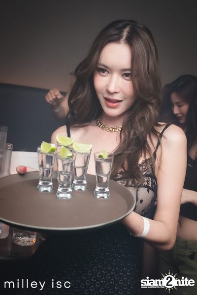 ภาพบรรยากาศคอนเสิร์ต HYBS ที่ร้าน Milley club — photo 37
