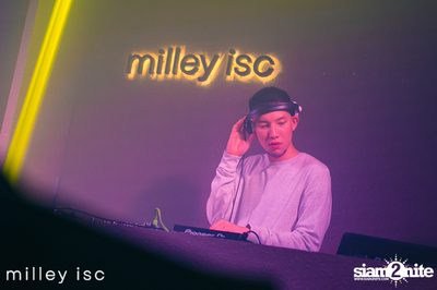 ภาพบรรยากาศคอนเสิร์ต HYBS ที่ร้าน Milley club — photo 40