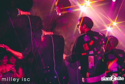 ภาพบรรยากาศคอนเสิร์ต HYBS ที่ร้าน Milley club — photo 74