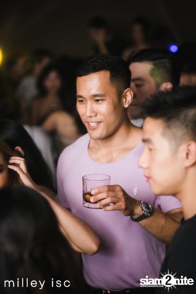 ภาพบรรยากาศคอนเสิร์ต HYBS ที่ร้าน Milley club — photo 118