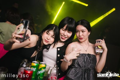 ภาพบรรยากาศคอนเสิร์ต HYBS ที่ร้าน Milley club — photo 128