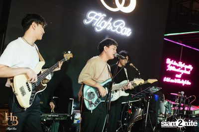 Atom at High bar  — photo 8