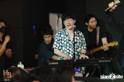 Atom at High bar  — photo 88