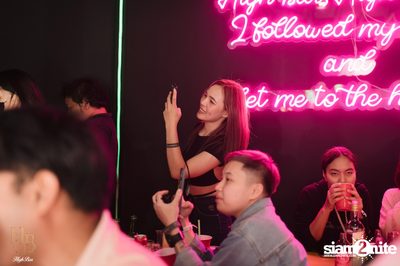 Atom at High bar  — photo 91