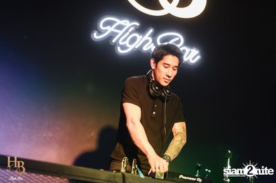 Atom at High bar  — photo 133
