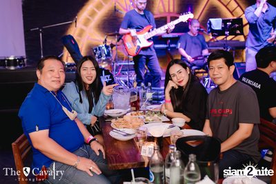 บรรยากาศคอนเสิร์ต Burin ที่ร้าน The Cavalry Thonglor — photo 15
