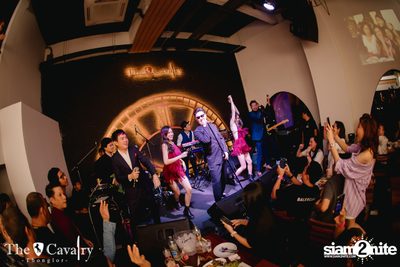 บรรยากาศคอนเสิร์ต Burin ที่ร้าน The Cavalry Thonglor — photo 56