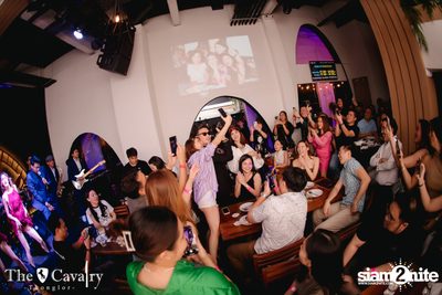 บรรยากาศคอนเสิร์ต Burin ที่ร้าน The Cavalry Thonglor — photo 59