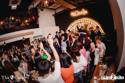 บรรยากาศคอนเสิร์ต Burin ที่ร้าน The Cavalry Thonglor — photo 91