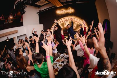 บรรยากาศคอนเสิร์ต Burin ที่ร้าน The Cavalry Thonglor — photo 92