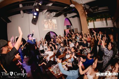 บรรยากาศคอนเสิร์ต Burin ที่ร้าน The Cavalry Thonglor — photo 116