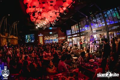 INK WARUNTORN Concert at AINU Bar — photo 92