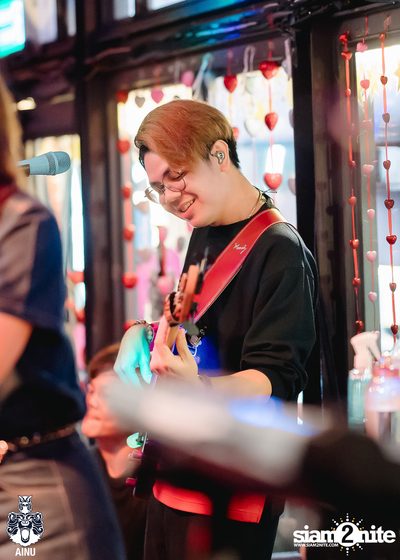 INK WARUNTORN Concert at AINU Bar — photo 101