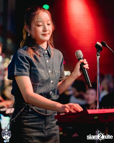 INK WARUNTORN Concert at AINU Bar — photo 123