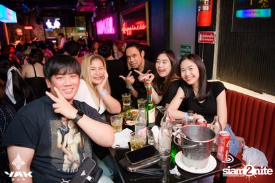 UrboyTJ at Yak Bar — photo 20
