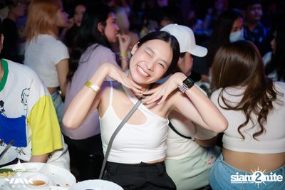 UrboyTJ at Yak Bar — photo 31