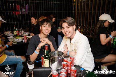 UrboyTJ at Yak Bar — photo 48