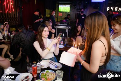 UrboyTJ at Yak Bar — photo 50
