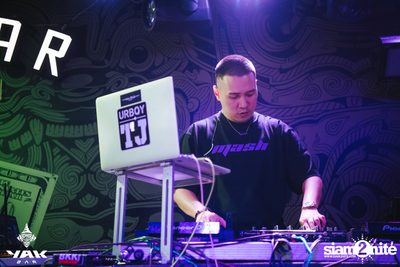 UrboyTJ at Yak Bar — photo 87