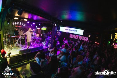 UrboyTJ at Yak Bar — photo 110
