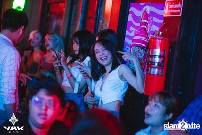 UrboyTJ at Yak Bar — photo 126