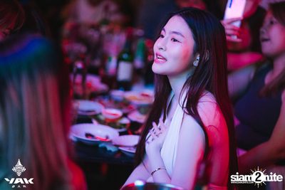 UrboyTJ at Yak Bar — photo 128