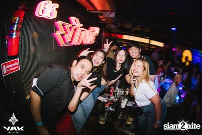UrboyTJ at Yak Bar — photo 138