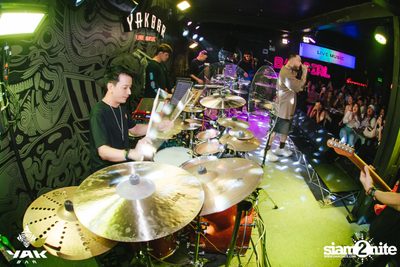 UrboyTJ at Yak Bar — photo 146