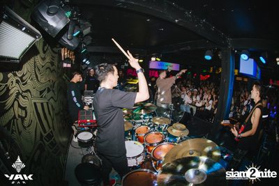 UrboyTJ at Yak Bar — photo 148