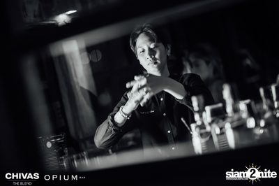 ภาพบรรยากาศจากงาน Chivas The Blend Remixed ที่ Opium Bar — photo 40