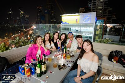 ภาพบรรยากาศ Ink​ Waruntorn​ Feat.​ Pod​ Moderndog Special Concert ที่ร้าน Atmos On Top — photo 66
