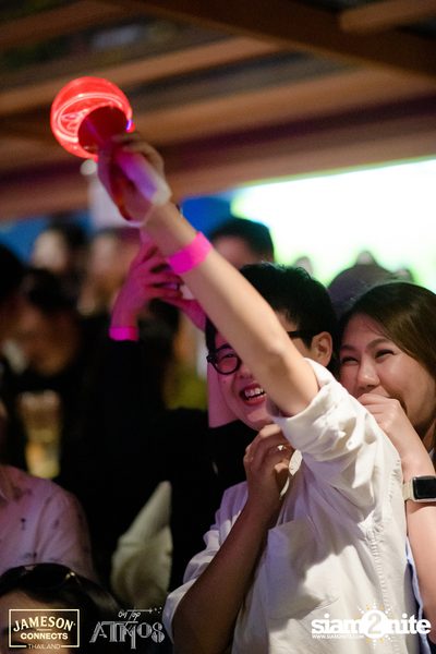 ภาพบรรยากาศ Ink​ Waruntorn​ Feat.​ Pod​ Moderndog Special Concert ที่ร้าน Atmos On Top — photo 106