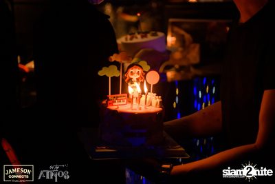 ภาพบรรยากาศ Ink​ Waruntorn​ Feat.​ Pod​ Moderndog Special Concert ที่ร้าน Atmos On Top — photo 147