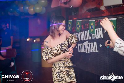 Brazilian Carnival at Revolucion Cocktail — photo 32