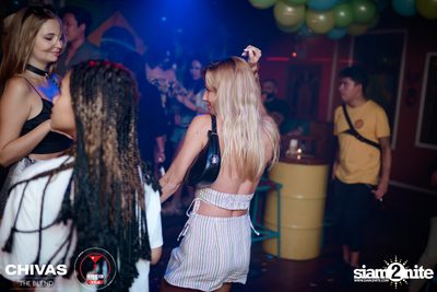 Brazilian Carnival at Revolucion Cocktail — photo 162