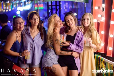 ภาพบรรยากาศจากงาน Brazilian Street Carnival ที่ Havana Social — photo 191