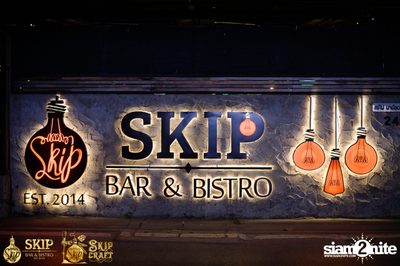 Kiankai and wanich & Duang Dao Diew Dai at SKIP Bar&Bistro — photo 1