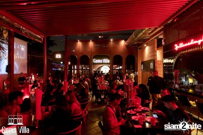 ภาพบรรยากาศคอนเสิร์ต Zom Marie x SLAPKISS ที่ร้าน Gems Villa — photo 3